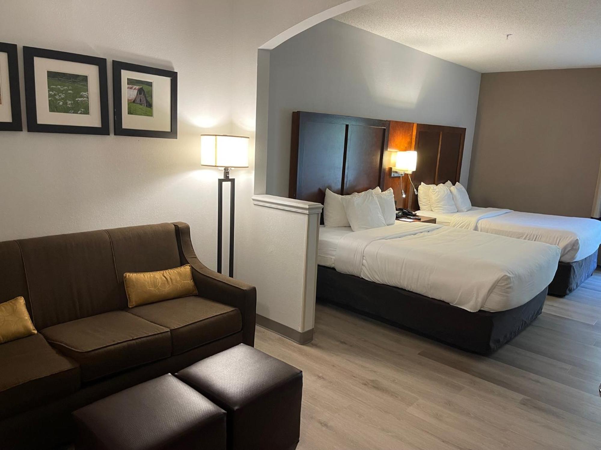 Comfort I-85 Hotel 3*